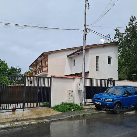 Luca'S Studio 2 ,Close To Therme Bucharest, Airport Otopeni Balotesti Εξωτερικό φωτογραφία