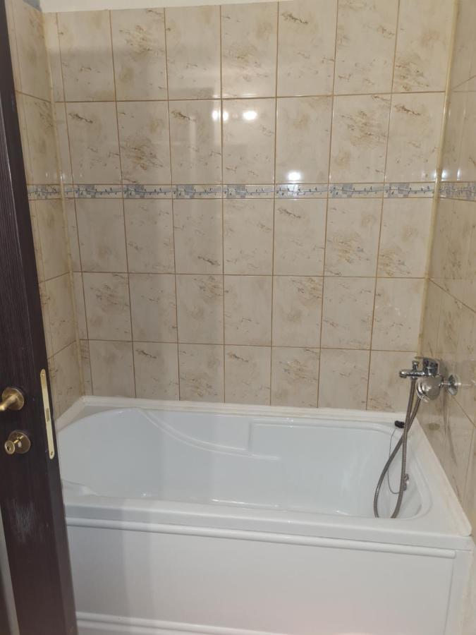 Luca'S Studio 2 ,Close To Therme Bucharest, Airport Otopeni Balotesti Εξωτερικό φωτογραφία